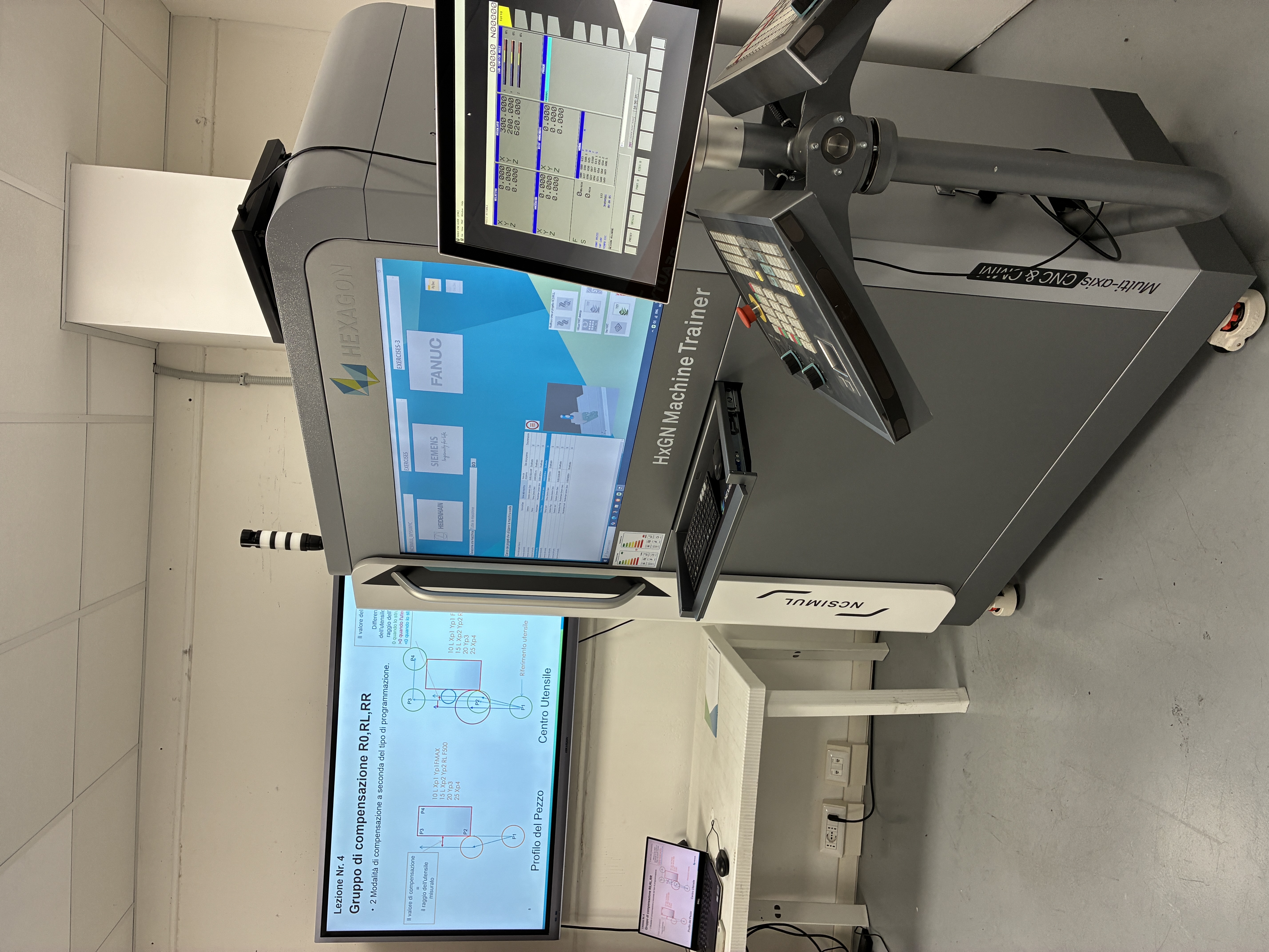 HxGN Machine Trainer, simulatore CNC Hexagon